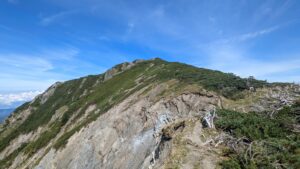 三伏峠から小河内岳まで登り三伏峠から鳥倉に下山する（塩見岳3日目）